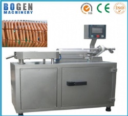 High speed sausage twisting machine